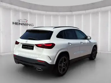 MERCEDES-BENZ GLA 220 d 4M AMG Night Panorama 360