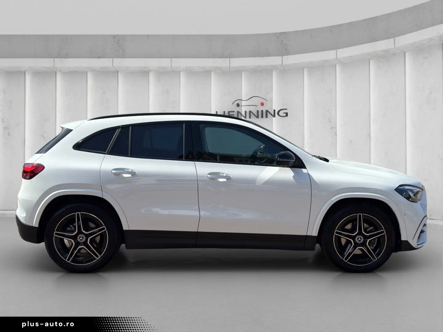 MERCEDES-BENZ GLA 220 d 4M AMG Night Panorama 360