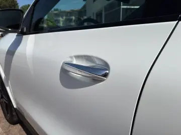 MERCEDES-BENZ GLA 220 d 4M AMG Night Panorama 360