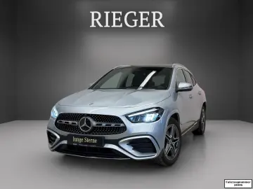 MERCEDES-BENZ GLA 220 d 4M AMG-PREMIUM PANO-SHD