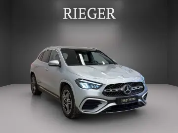 MERCEDES-BENZ GLA 220 d 4M AMG-PREMIUM PANO-SHD