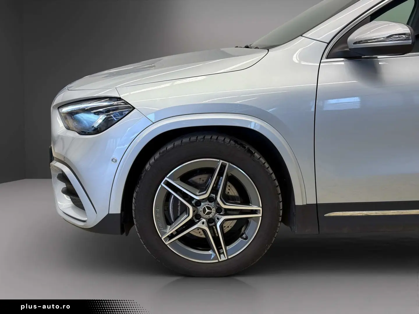 MERCEDES-BENZ GLA 220 d 4M AMG-PREMIUM PANO-SHD