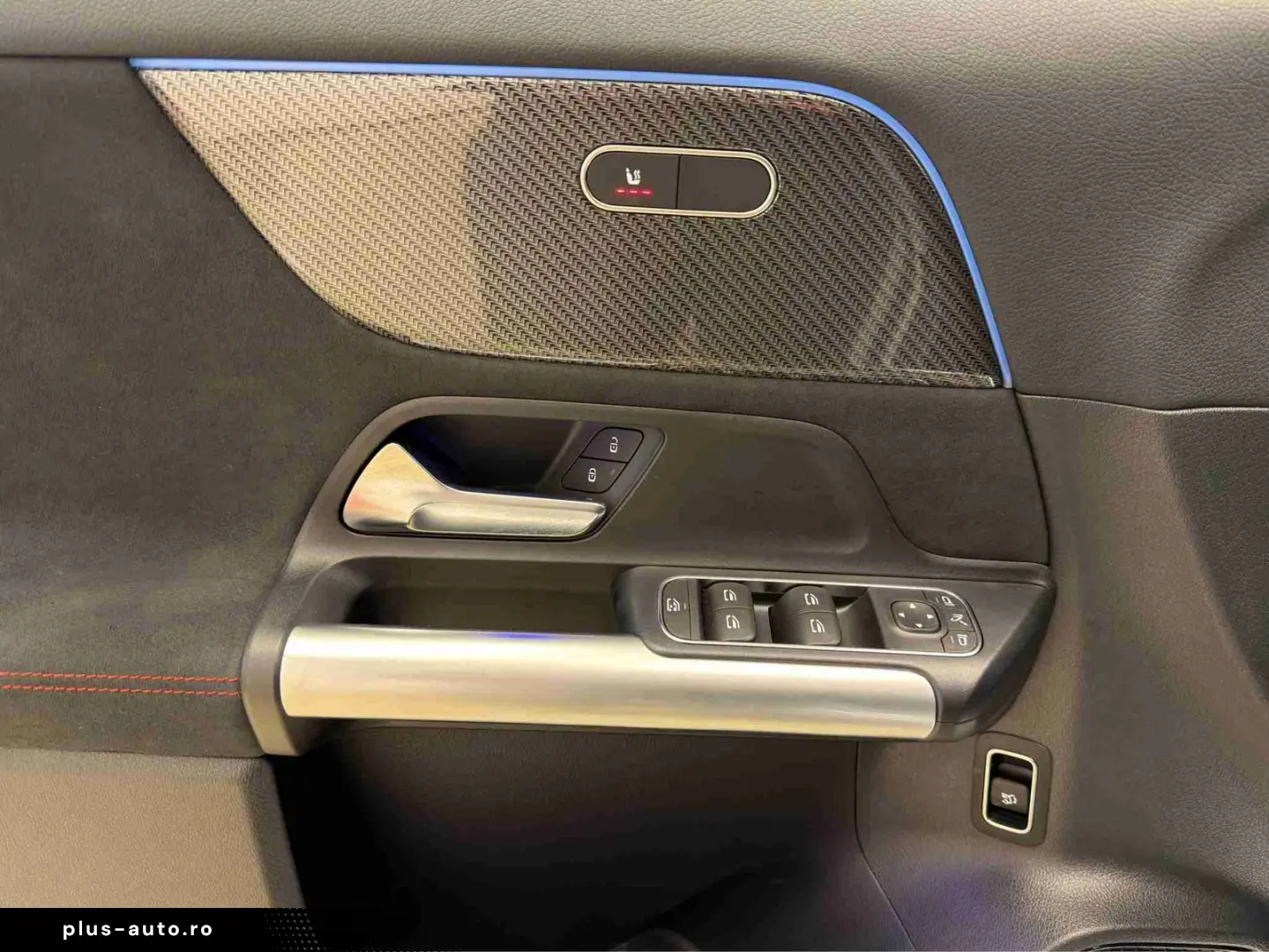 MERCEDES-BENZ GLA 220 d 4M AMG-PREMIUM PANO-SHD