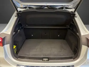 MERCEDES-BENZ GLA 220 d 4M AMG-PREMIUM PANO-SHD