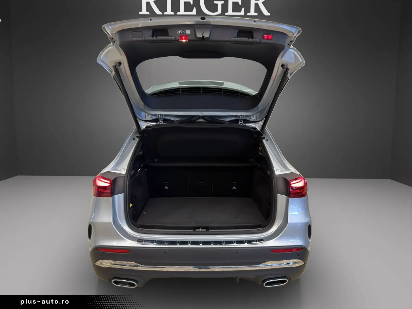 MERCEDES-BENZ GLA 220 d 4M AMG-PREMIUM PANO-SHD