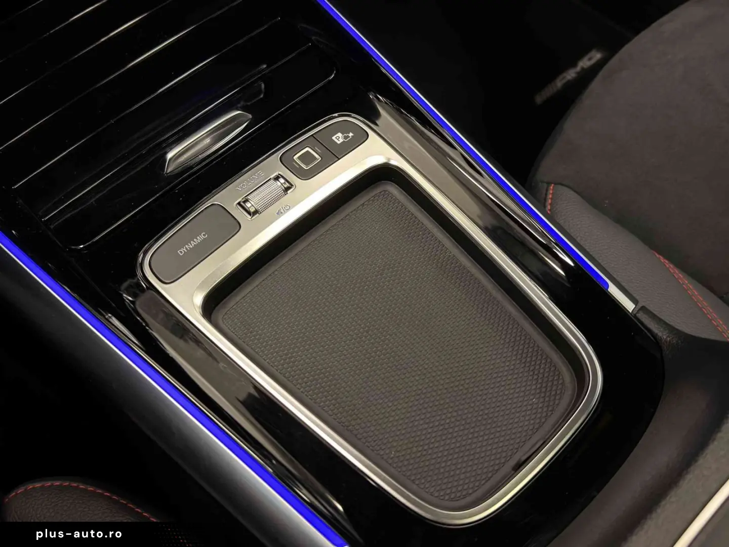 MERCEDES-BENZ GLA 220 d 4M AMG-PREMIUM PANO-SHD