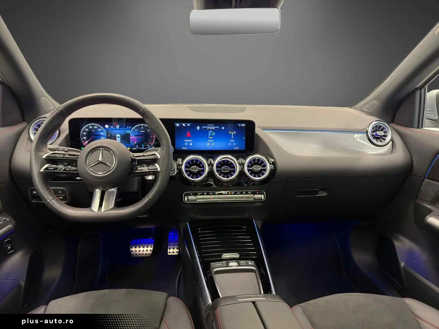 MERCEDES-BENZ GLA 220 d 4M AMG-PREMIUM PANO-SHD