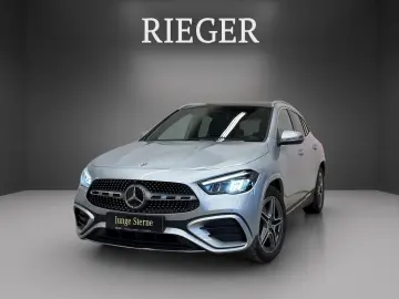 MERCEDES-BENZ GLA 220 d 4M AMG-PREMIUM PANO-SHD