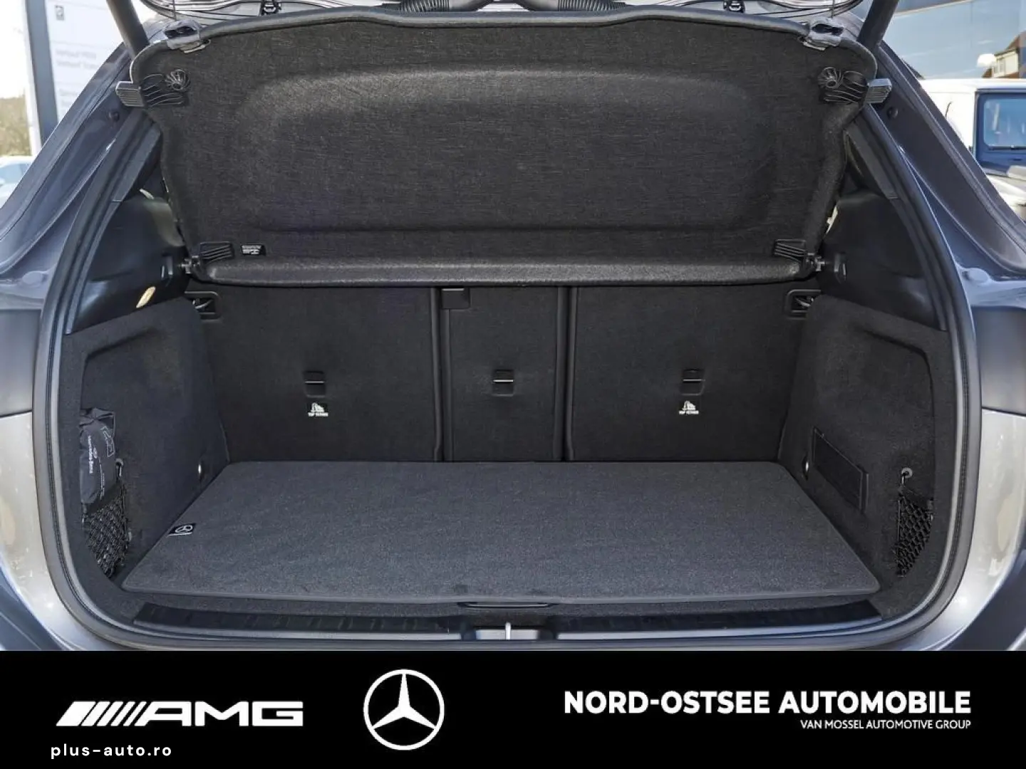 MERCEDES-BENZ GLA 220 d 4M AMG PREMIUM KAMERA PANO