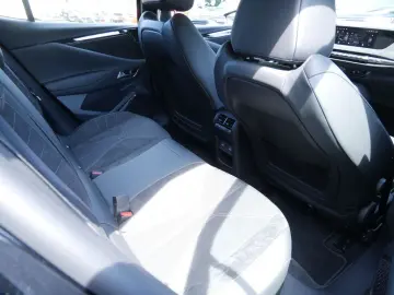 DS DS4 PureTech 130 Performance Line PDC KAMERA LED