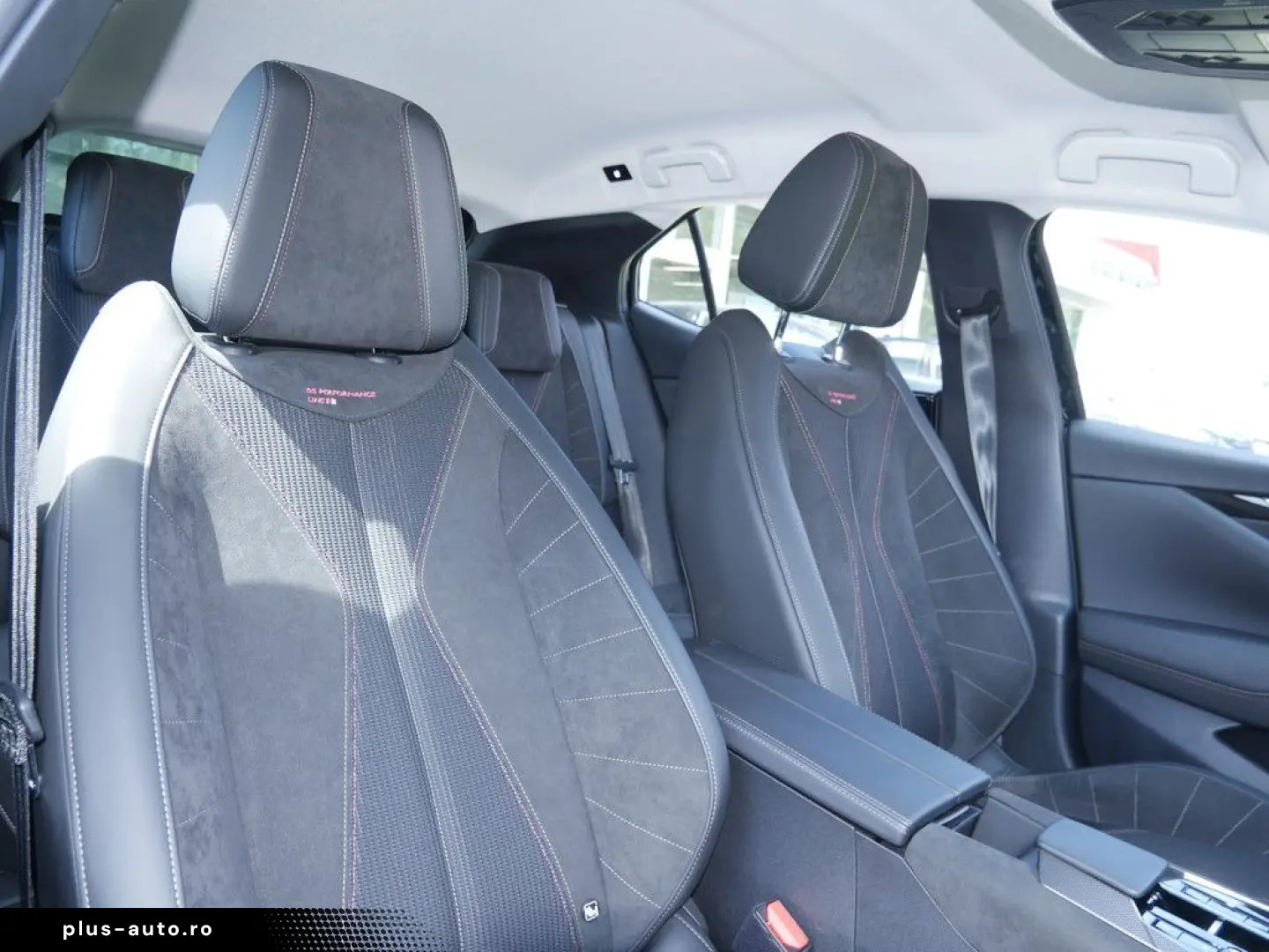 DS DS4 PureTech 130 Performance Line PDC KAMERA LED