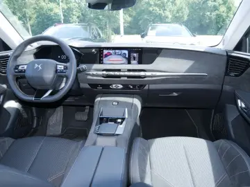 DS DS4 PureTech 130 Performance Line PDC KAMERA LED