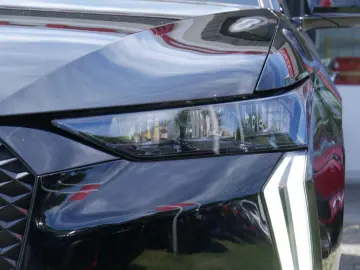 DS DS4 PureTech 130 Performance Line PDC KAMERA LED