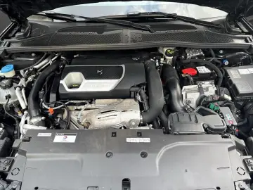 DS DS4 225 E-Tense Trocadero