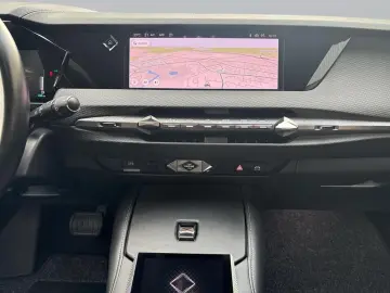 DS DS4 225 E-Tense Trocadero