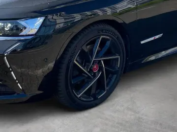 DS DS9 Performance Line   E-Tense 225