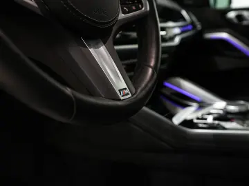 BMW X6 30d M-PAKET HUD SOFT MASAG MEMO 3D LASER H&K