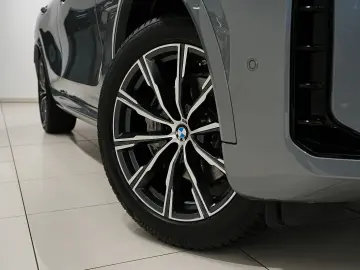 BMW X6 30d M-PAKET HUD SOFT MASAG MEMO 3D LASER H&K