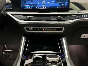 BMW X6 30d M-PAKET HUD SOFT MASAG MEMO 3D LASER H&K