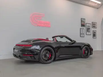 PORSCHE 992 Carrera 4 GTS Cab I Sitzbelüftung I APPROVED