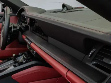 PORSCHE 992 Carrera 4 GTS Cab I Sitzbelüftung I APPROVED