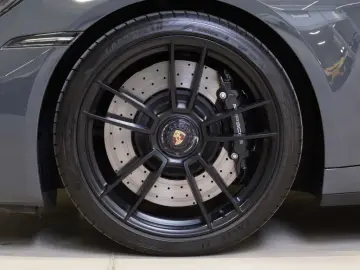 PORSCHE 911 Carrera 4 GTS  Aero  Lift  Klima-sitze
