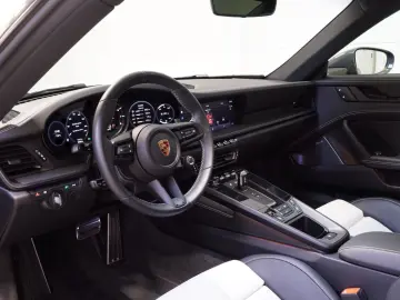 PORSCHE 911 Carrera 4 GTS  Aero  Lift  Klima-sitze