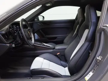 PORSCHE 911 Carrera 4 GTS  Aero  Lift  Klima-sitze