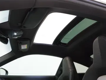 PORSCHE 911 Carrera 4 GTS  Aero  Lift  Klima-sitze