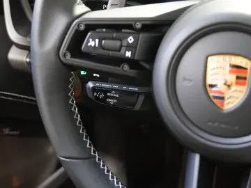 PORSCHE 911 Carrera 4 GTS  Aero  Lift  Klima-sitze