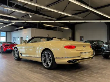 BENTLEY Continental GTC Rot. Display Naim Nachtsicht HUD