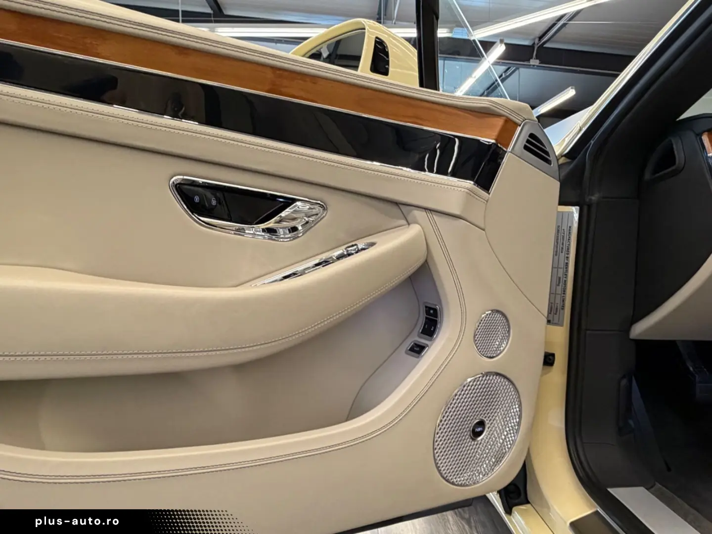 BENTLEY Continental GTC Rot. Display Naim Nachtsicht HUD