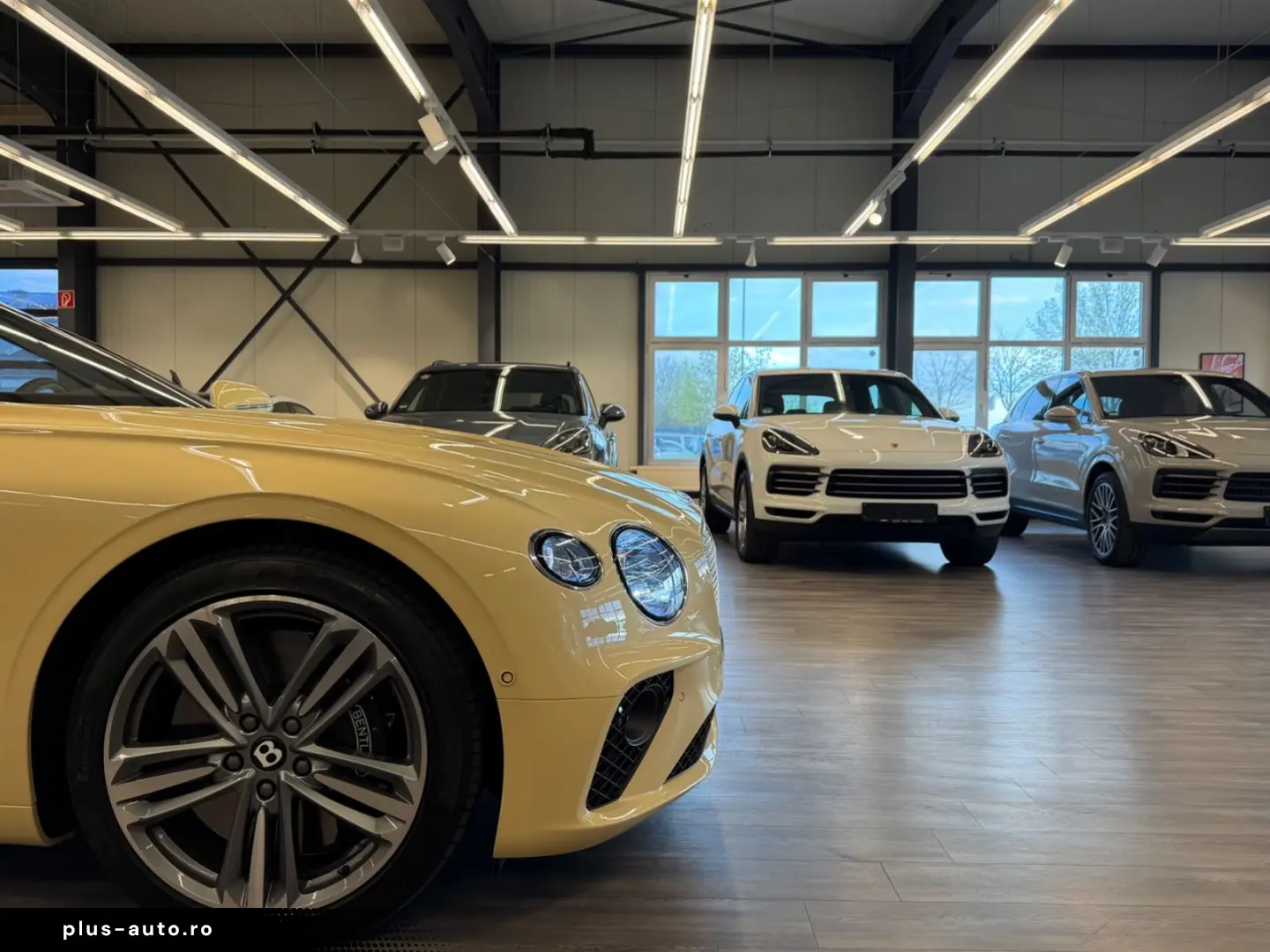 BENTLEY Continental GTC Rot. Display Naim Nachtsicht HUD