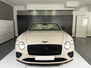 BENTLEY Continental GTC S V8 Mulliner Carbon B&O