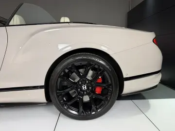 BENTLEY Continental GTC S V8 Mulliner Carbon B&O