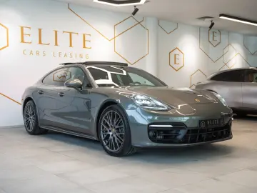Porsche Panamera 4 Platinum Edition