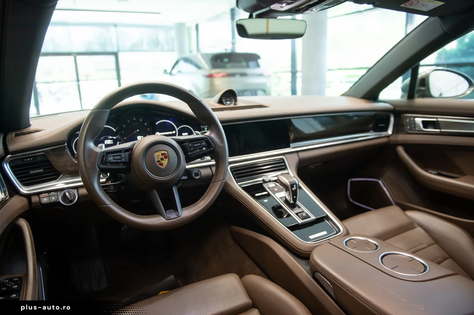 Porsche Panamera 4 Platinum Edition