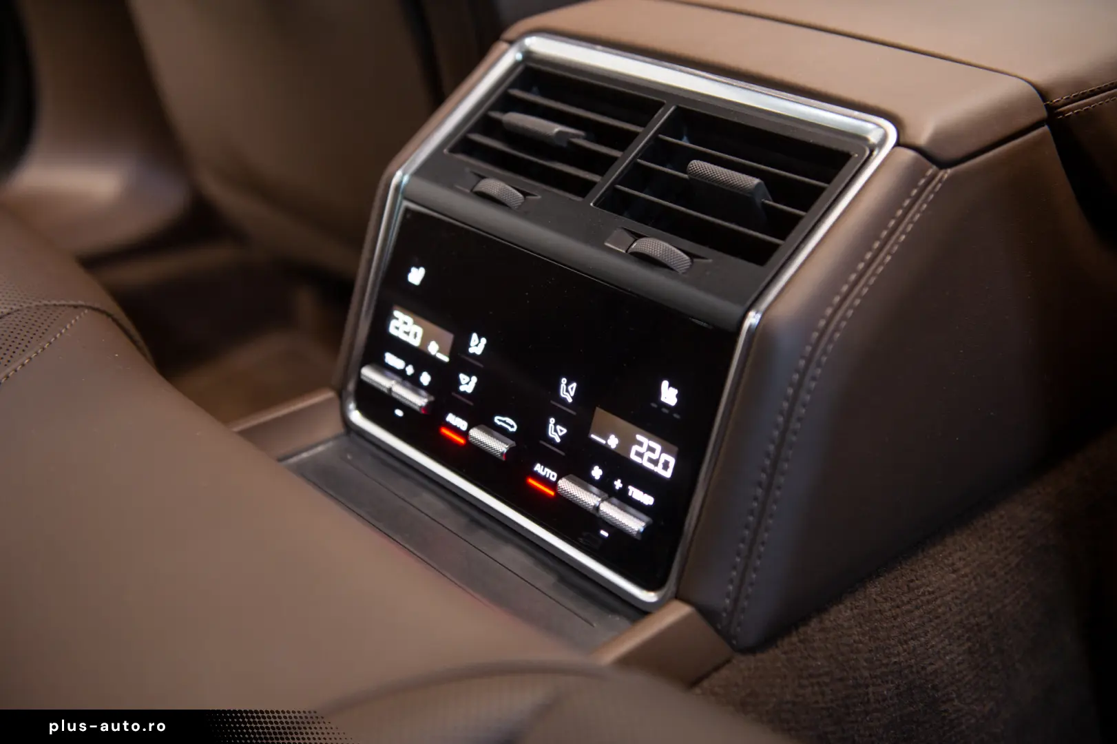 Porsche Panamera 4 Platinum Edition