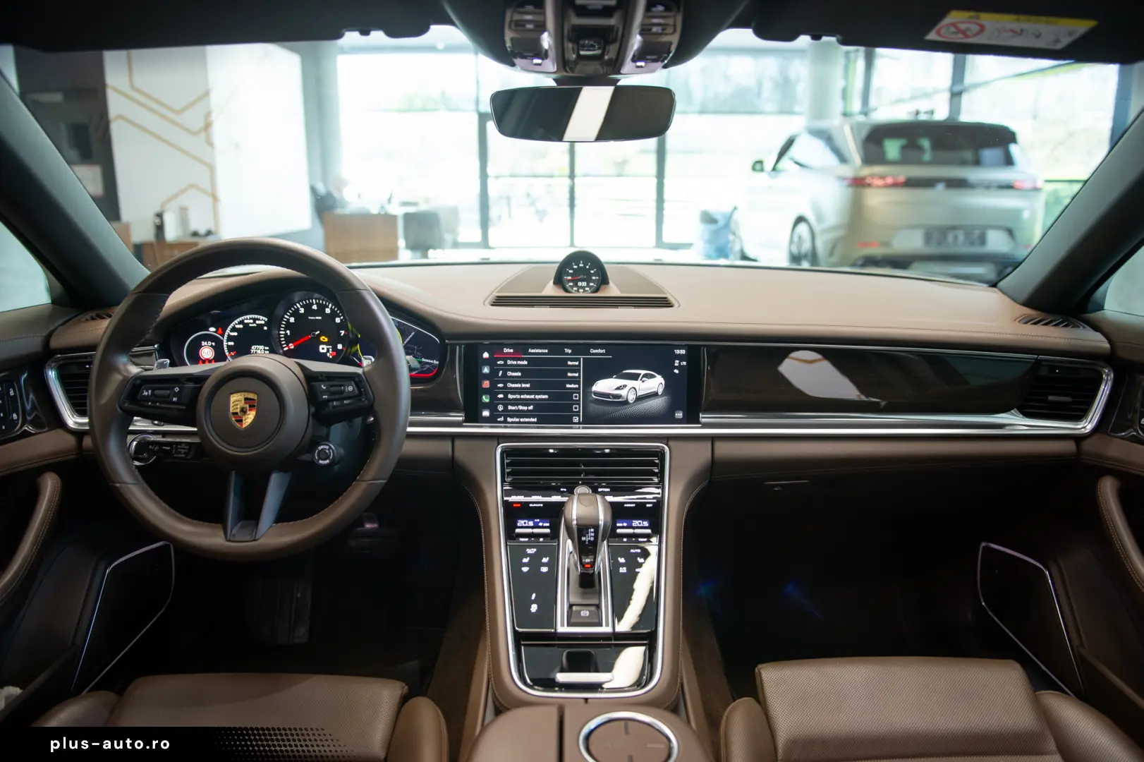 Porsche Panamera 4 Platinum Edition