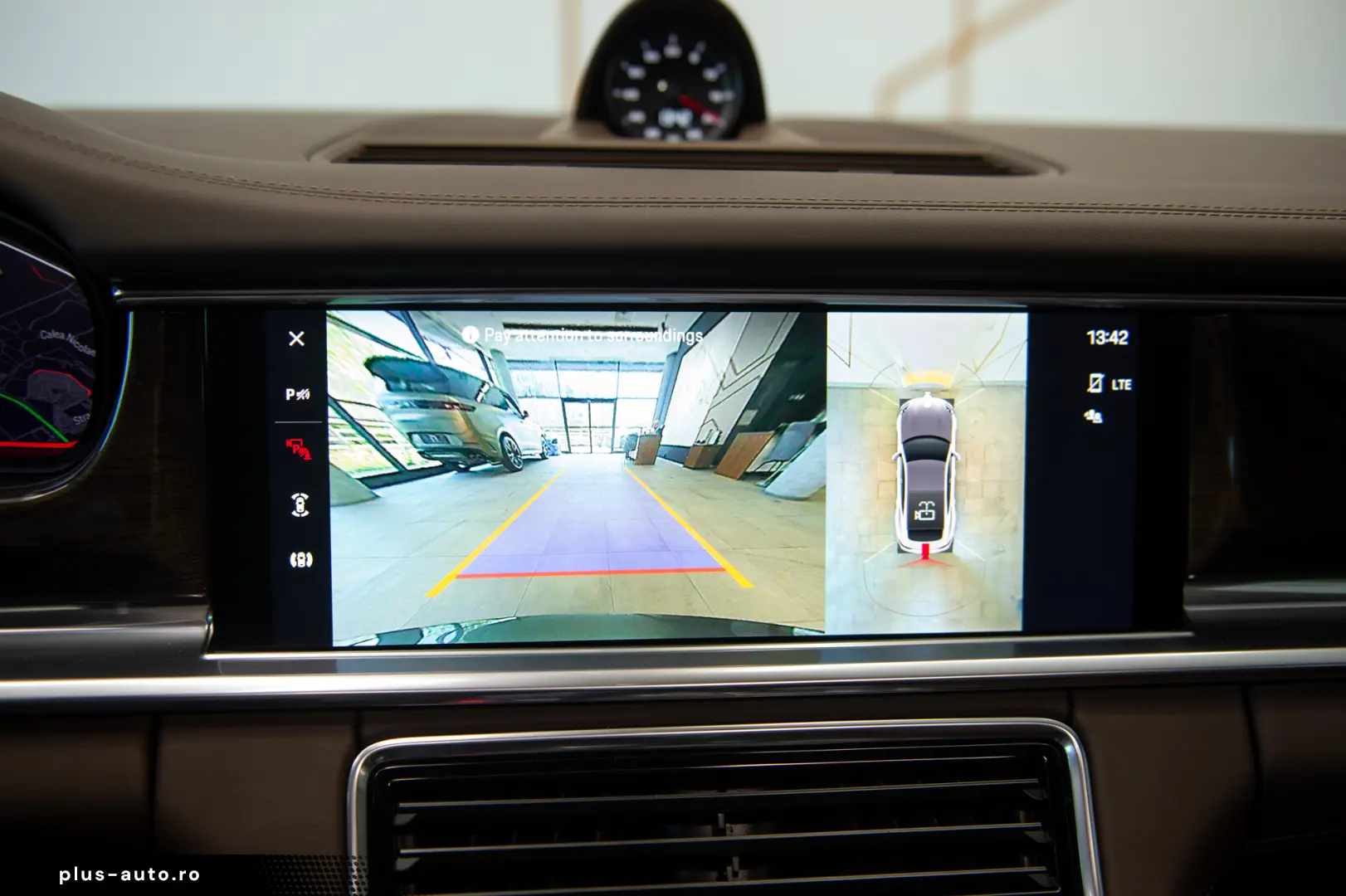 Porsche Panamera 4 Platinum Edition