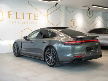 Porsche Panamera 4 Platinum Edition