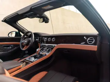 BENTLEY Continental GTC S