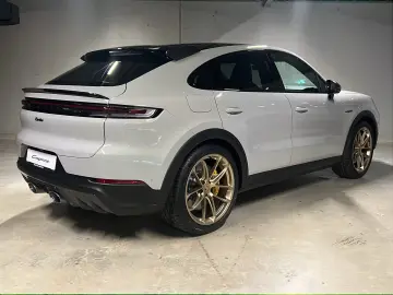 Porsche Cayenne Turbo E-Hybrid Coupe mit GT-Paket