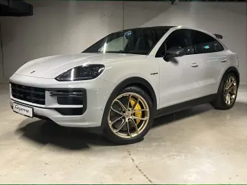 Porsche Cayenne Turbo E-Hybrid Coupe mit GT-Paket