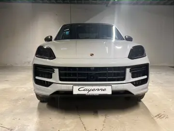 Porsche Cayenne Turbo E-Hybrid Coupe mit GT-Paket
