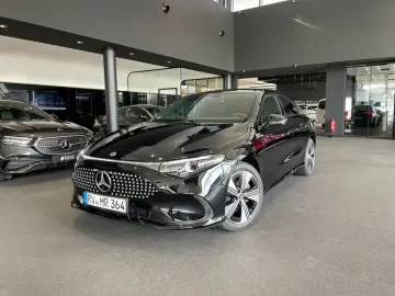 Mercedes-Benz CLA 200 EQ PROGRESSIVE SUPERSCREEN