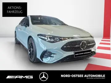 Mercedes-Benz CLA 200 AMG Night Superscreen Panorama