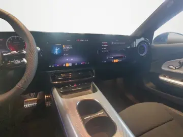 Mercedes-Benz CLA 200 AMG Night Superscreen Panorama