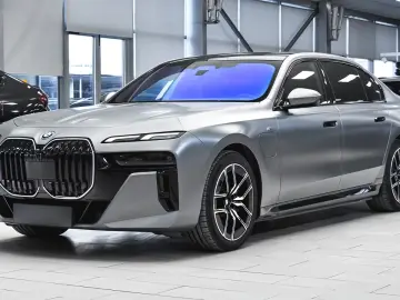 BMW 750e xDrive M Sport