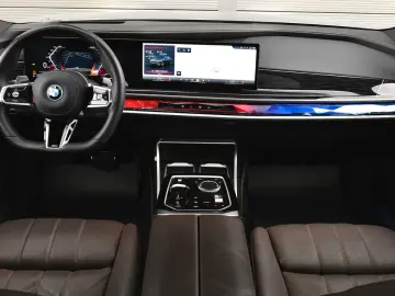 BMW 750e xDrive M Sport
